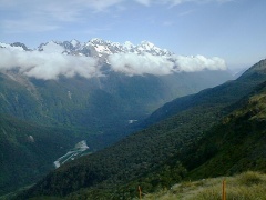 ホリフォード渓谷を見下ろす