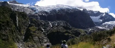 ロブロイ氷河トラックでのパノラマ景観